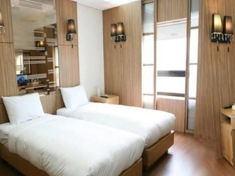Charis Hotel Inchon Exterior foto