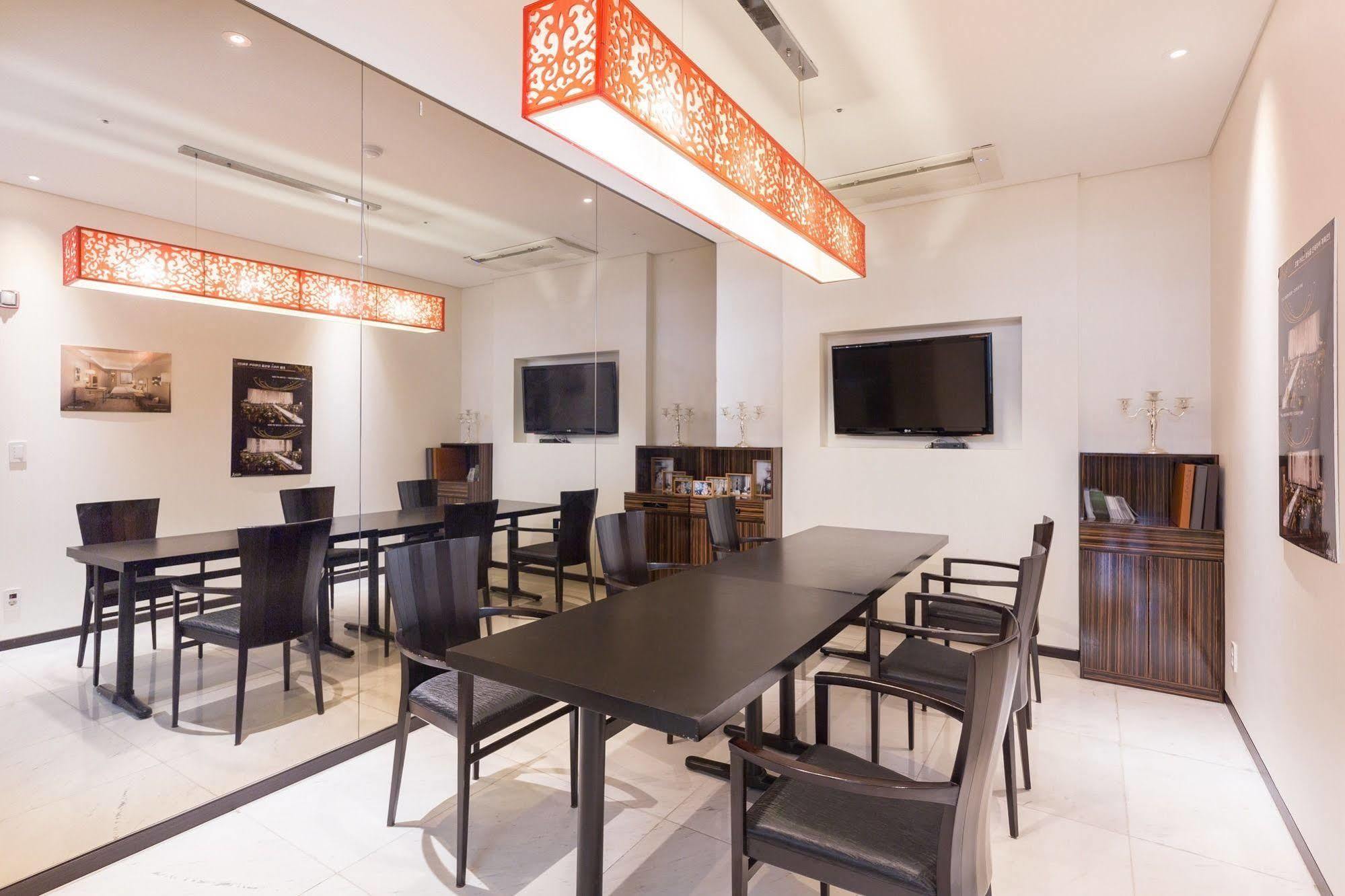 Charis Hotel Inchon Exterior foto